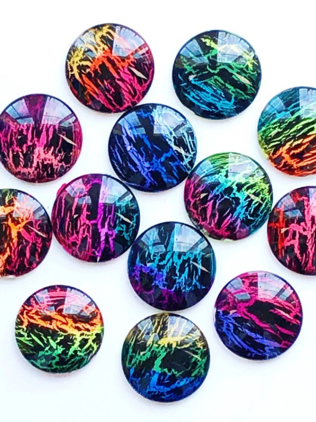cropped-Glass-Crackled-Gems-and-Cabochons-2-1.jpg