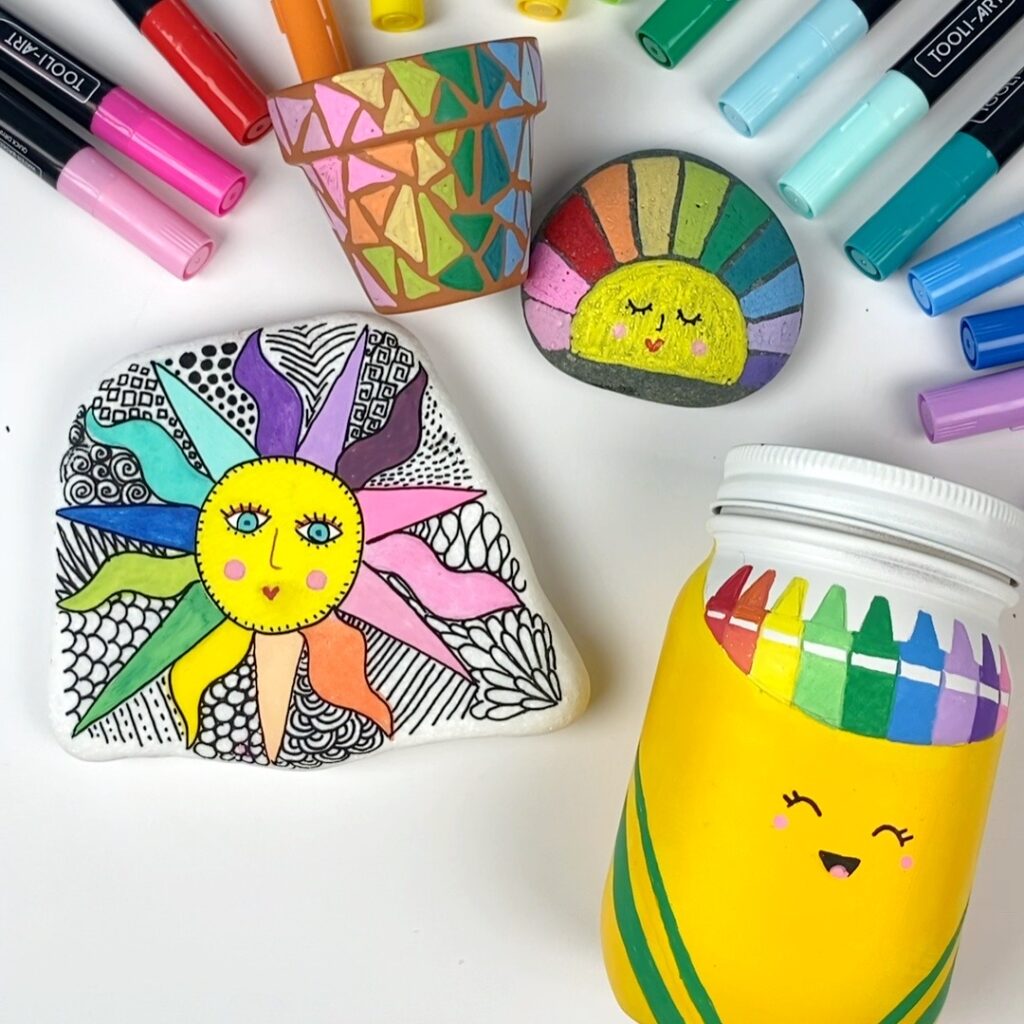 DIY painted craft boxes that you can make yourself!