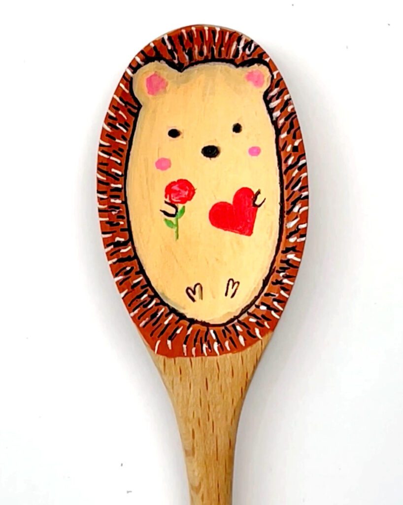 Hedgehog holding a heart wooden spoon DIY