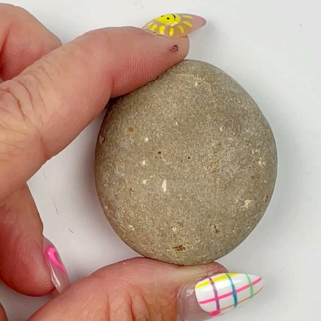 Round rock that could be used to make this craft