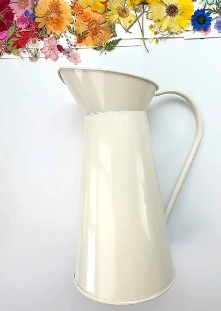 plain vase to use for pressed flower craft